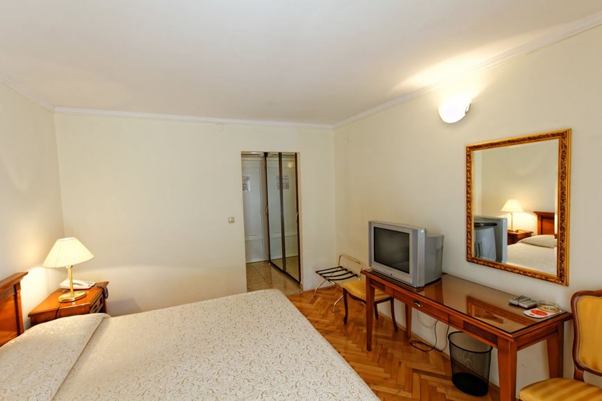 Val hotel TN - pokoj Comfort balkon nebo terasa - Seget Donji (Trogir) - 101 CK Zemek - Chorvatsko